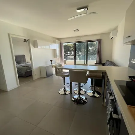 Lovely 1 Bedroom In 아파트 앙티브
