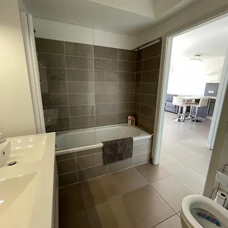 아파트 Lovely 1 Bedroom In
